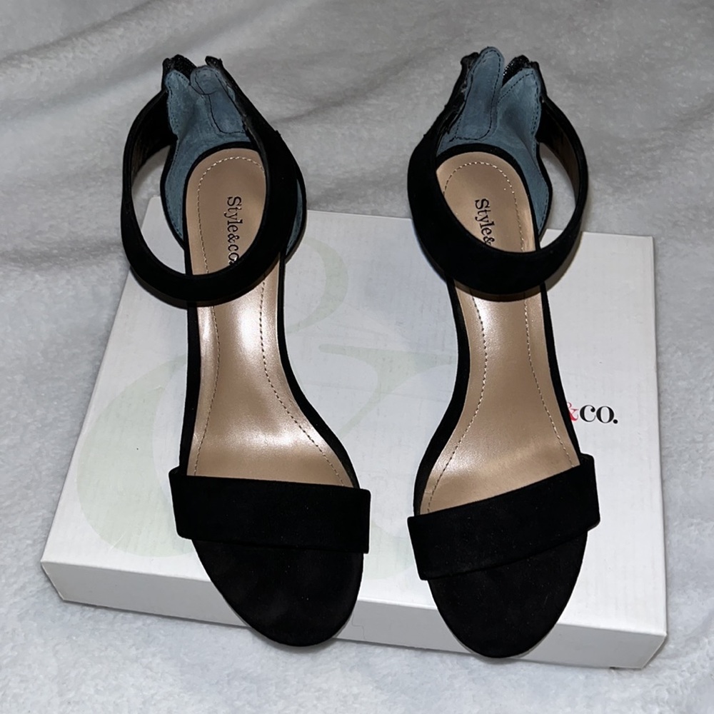 Style & Co Paycee Two-Piece Dress Sandals - Picture 3 of 6